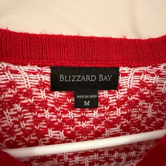 Goofy Llama Pattern Sweater - Picture 2 of 2